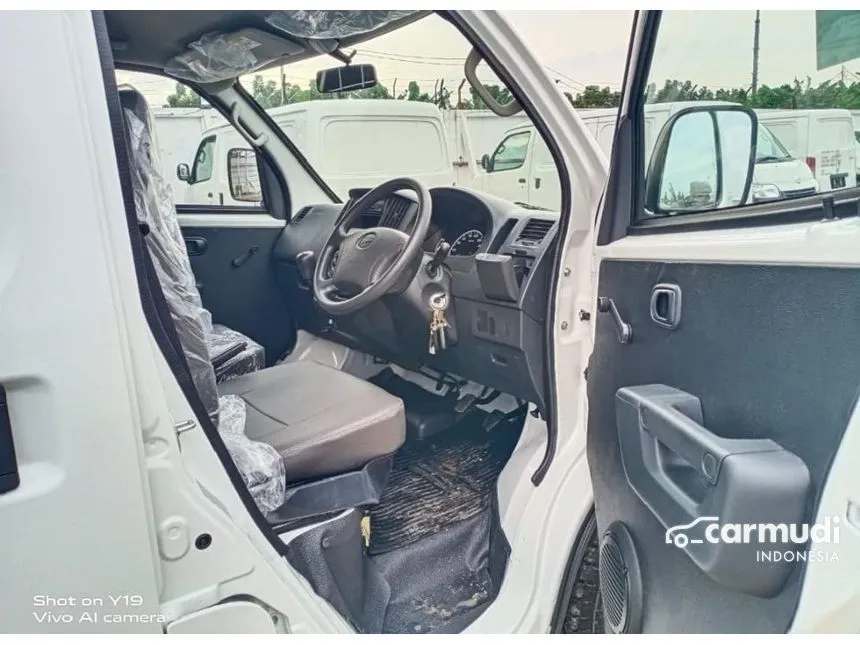 2025 Daihatsu Gran Max Blind Van AC Van