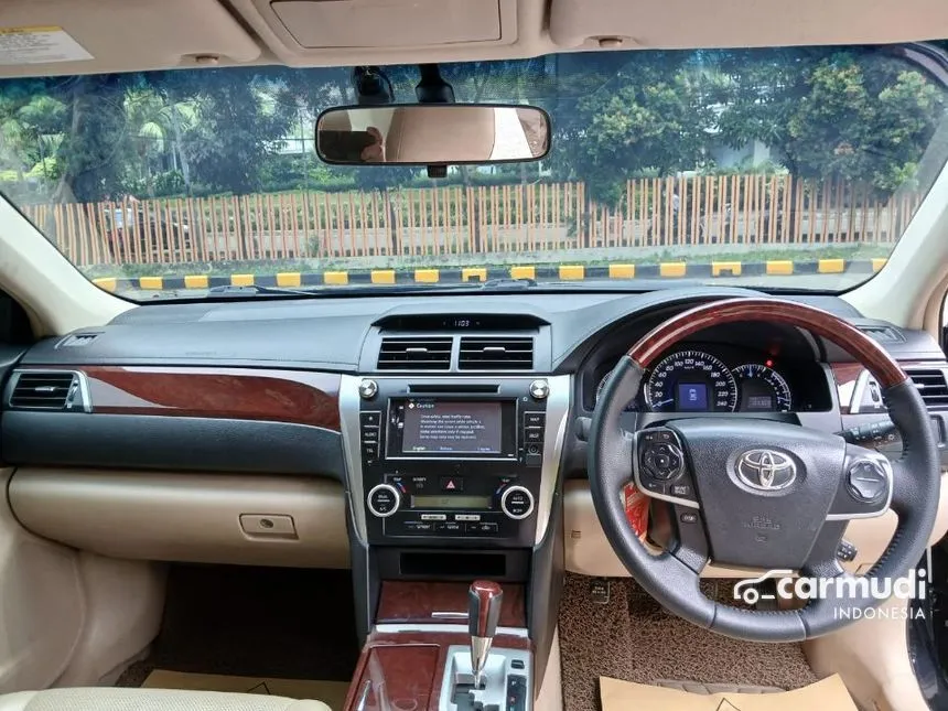 2014 Toyota Camry V Sedan