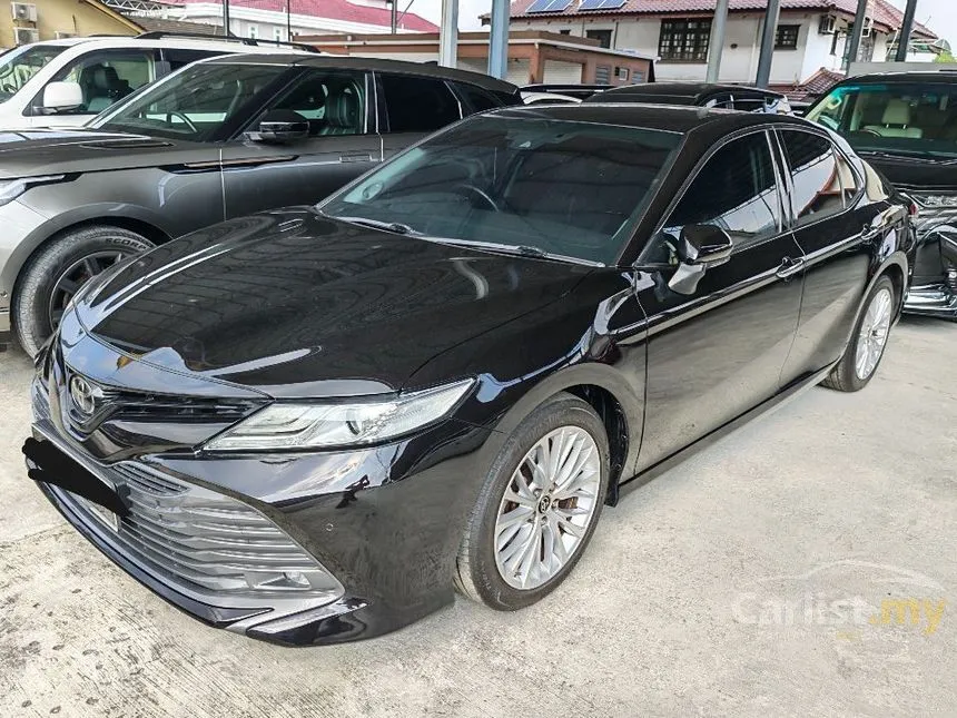 2020 Toyota Camry V Sedan