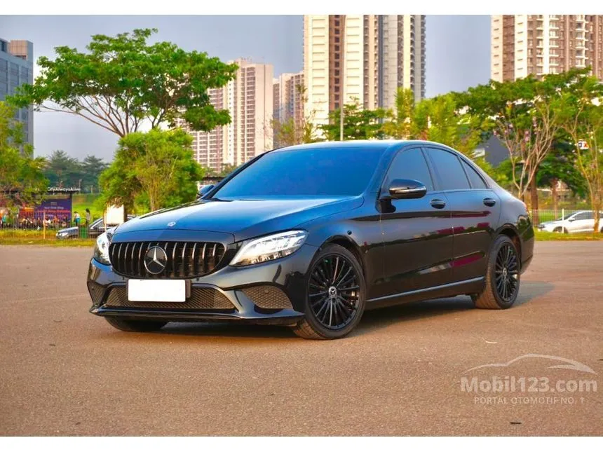 2019 Mercedes-Benz C200 EQ Boost Avantgarde Line Sedan
