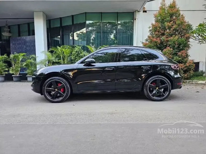 2016 Porsche Macan S SUV