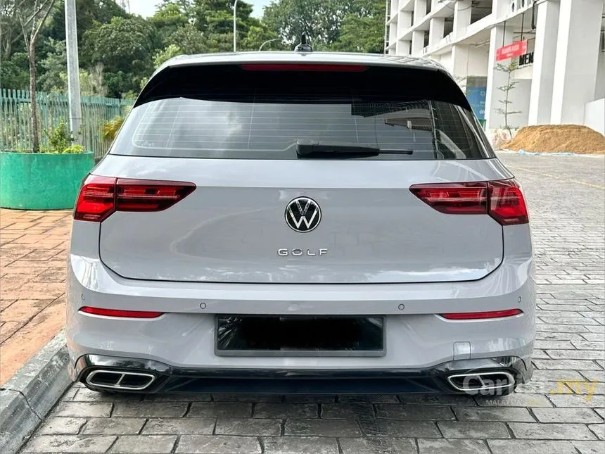 2022 Volkswagen Golf TSI R-Line Hatchback