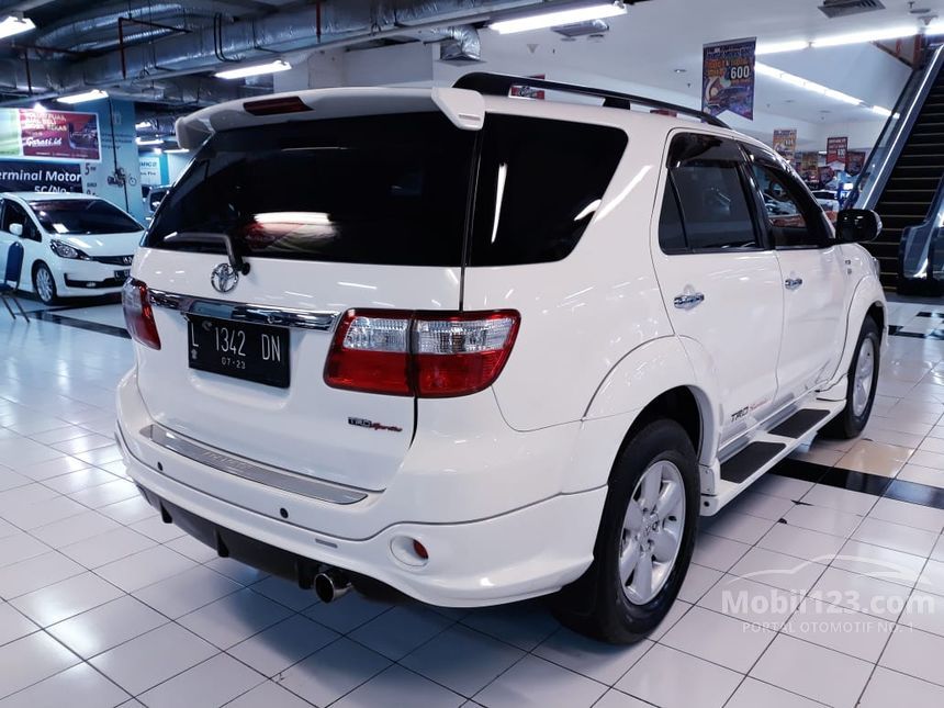 Jual Mobil  Toyota Fortuner  2009 G TRD 2 5 di Jawa Timur 