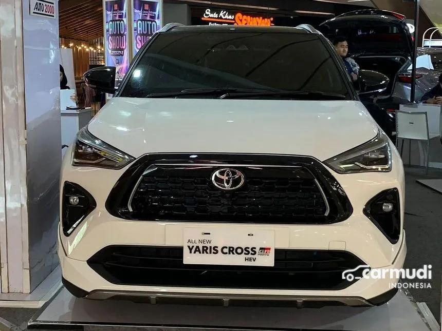 Jual Mobil Toyota Yaris Cross 2024 S GR Parts Aero Package HEV 1.5 di Jawa Barat Automatic Wagon Putih Rp 370.000.000