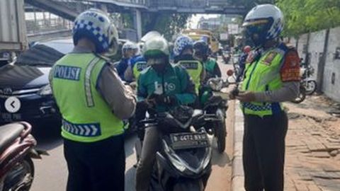 Catat! Tilang Manual Lewat Razia Dilarang