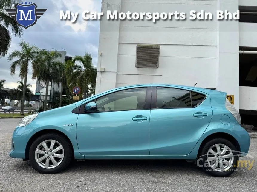 2013 Toyota Prius C Hybrid Hatchback