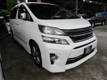 2010 Toyota Vellfire 2.4 Z Platinum MPV -- WELL MAINTAINED --