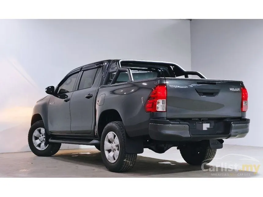 2016 Toyota Hilux Standard Dual Cab Pickup