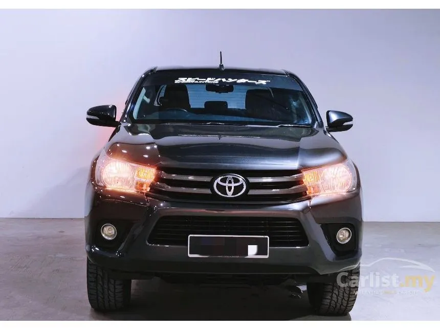 2016 Toyota Hilux Standard Dual Cab Pickup