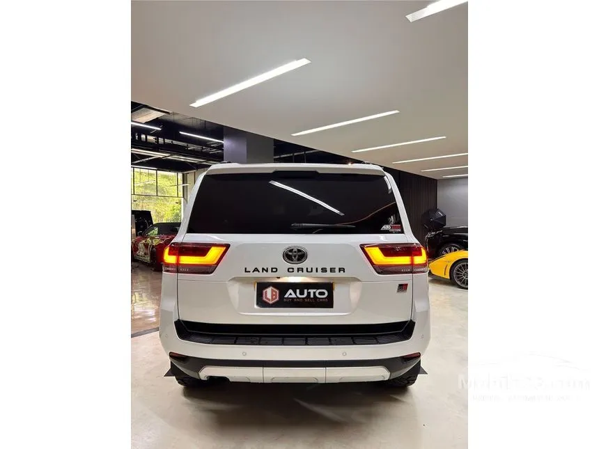 2024 Toyota Land Cruiser 300 GR-S SUV