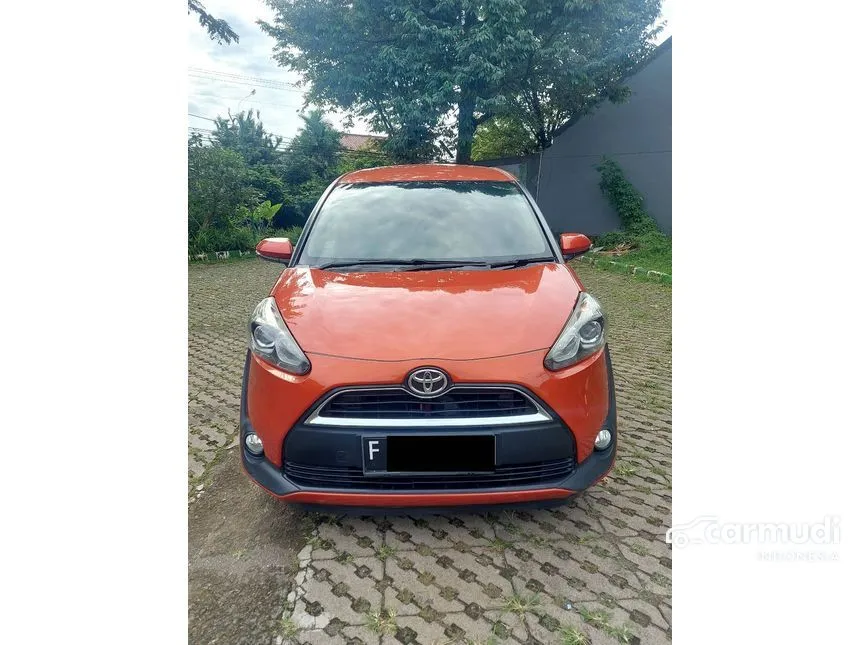 Jual Mobil Toyota Sienta 2016 V 1.5 di Jawa Barat Manual MPV Orange Rp 150.000.000