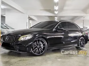 2018 Mercedes-Benz C300 2.0 AMG Line Sedan