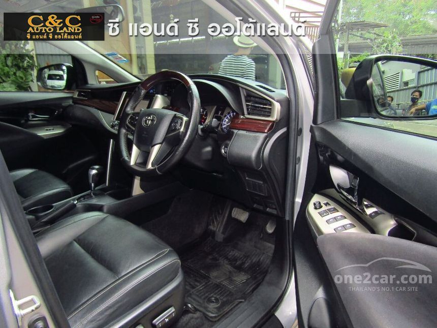 2016 Toyota INNOVA Crysta V Wagon