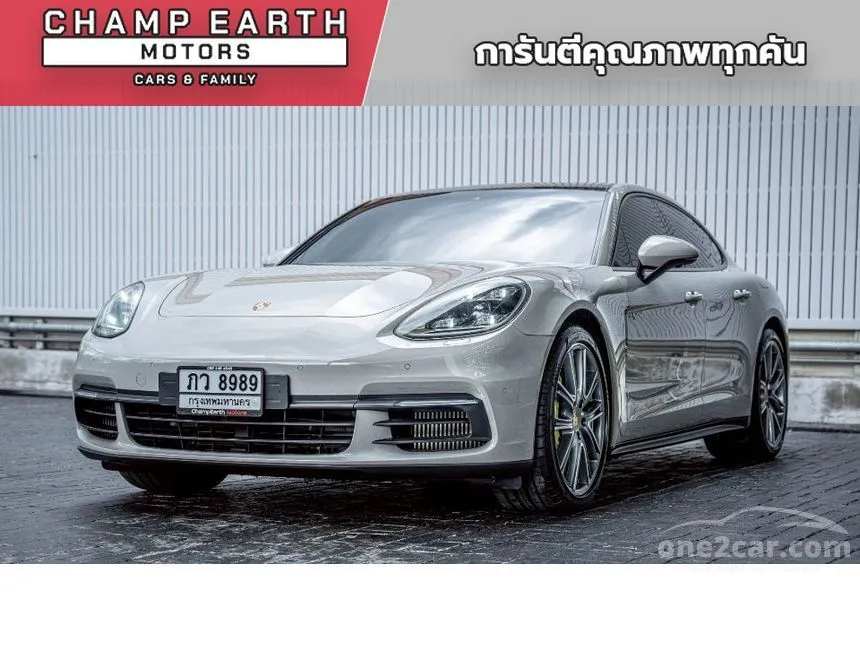 2018 Porsche PANAMERA 4 E-Hybrid Sedan