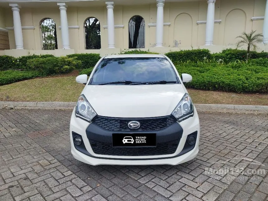 2016 Daihatsu Sirion D Sport Hatchback