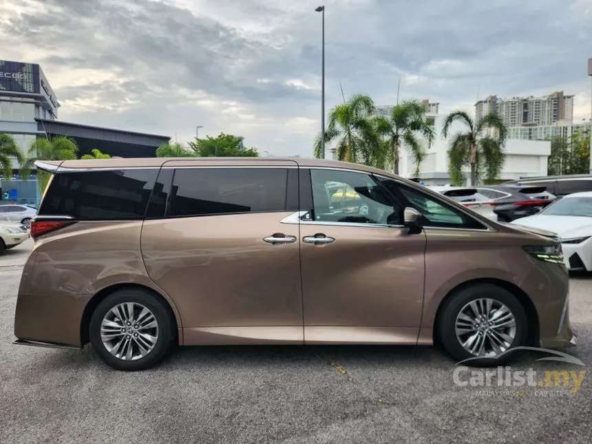 2024 Toyota Alphard Z 7-Seater MPV