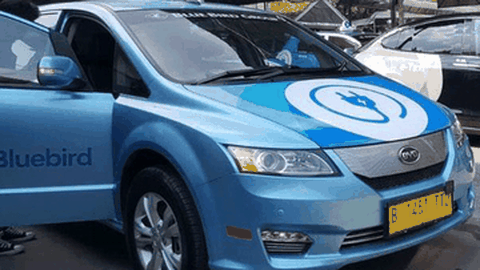 Taksi Listrik Blue Bird, 1 dari Puluhan Mobil Test Drive di GIIAS 2019