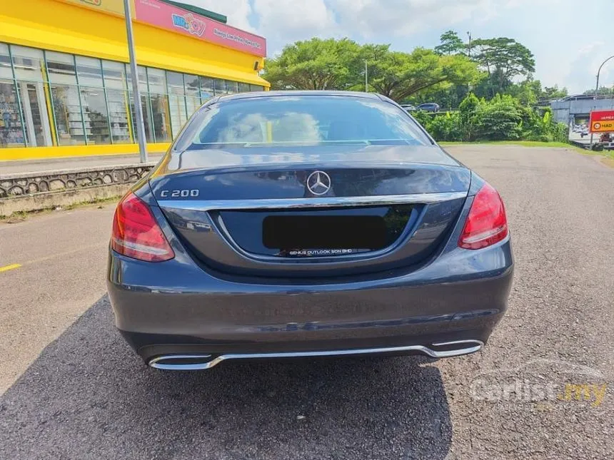 2015 Mercedes-Benz C200 Sedan