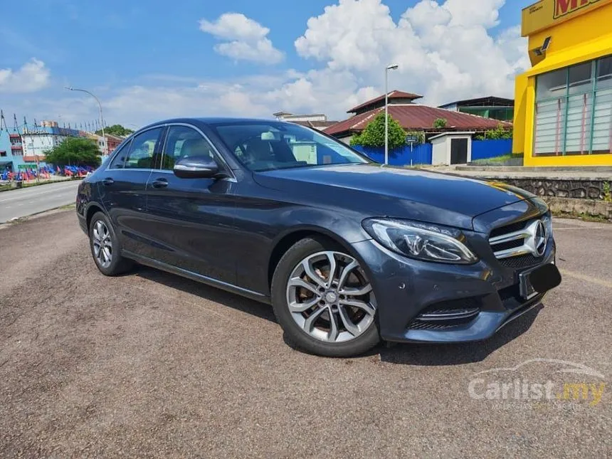 2015 Mercedes-Benz C200 Sedan