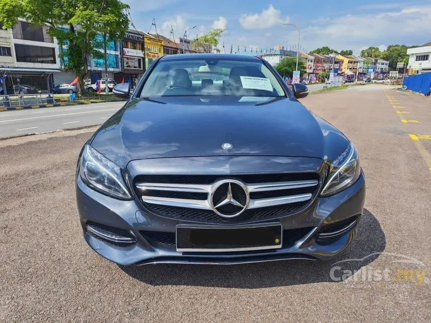 2015 Mercedes-Benz C200 Sedan