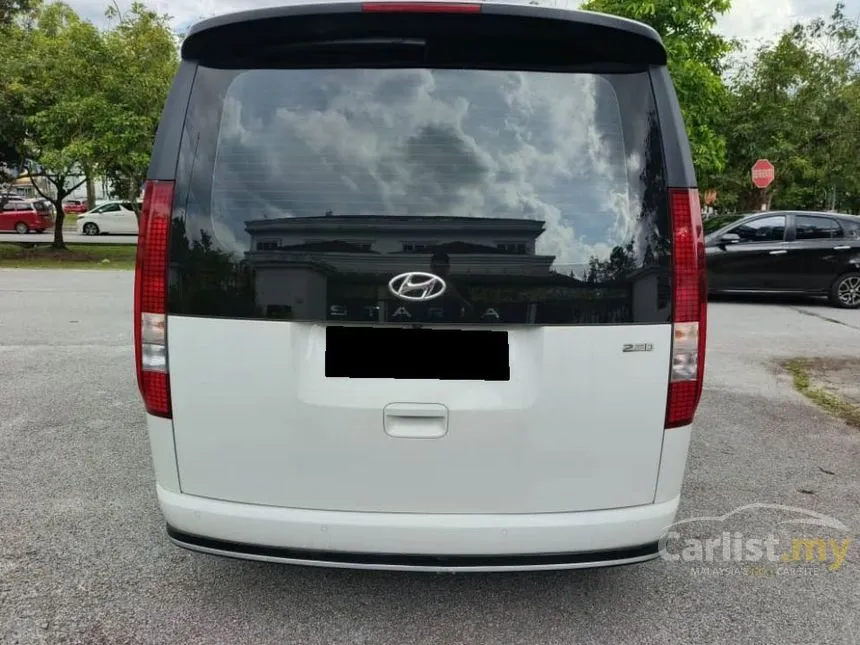2023 Hyundai Staria Premium MPV
