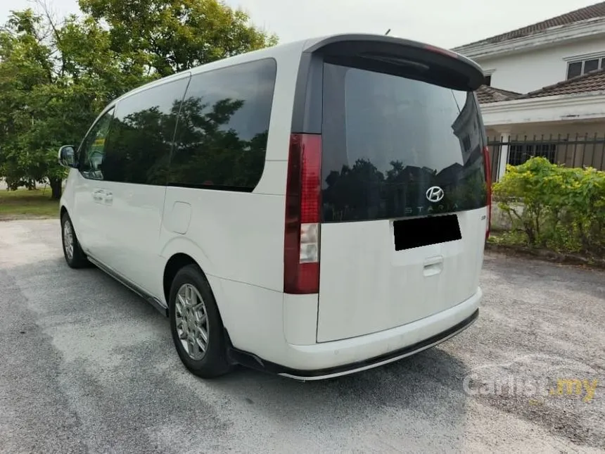 2023 Hyundai Staria Premium MPV