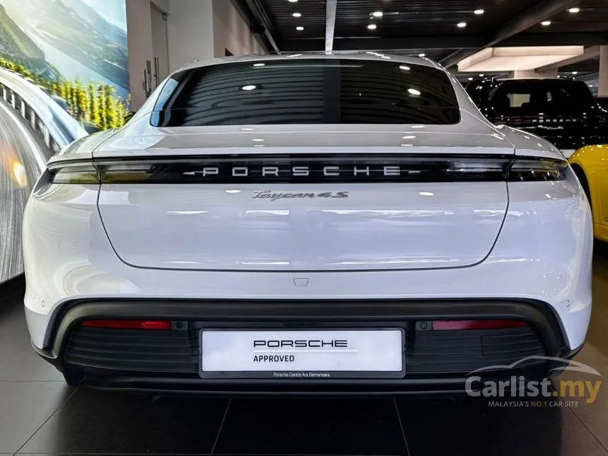 2021 Porsche Taycan Sedan