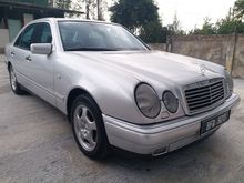 Mercedes-Benz E280 2.8 Elegance 1 LOVE CAR UNCLE OWNER TIPTOP EXCELLENT CONDITION