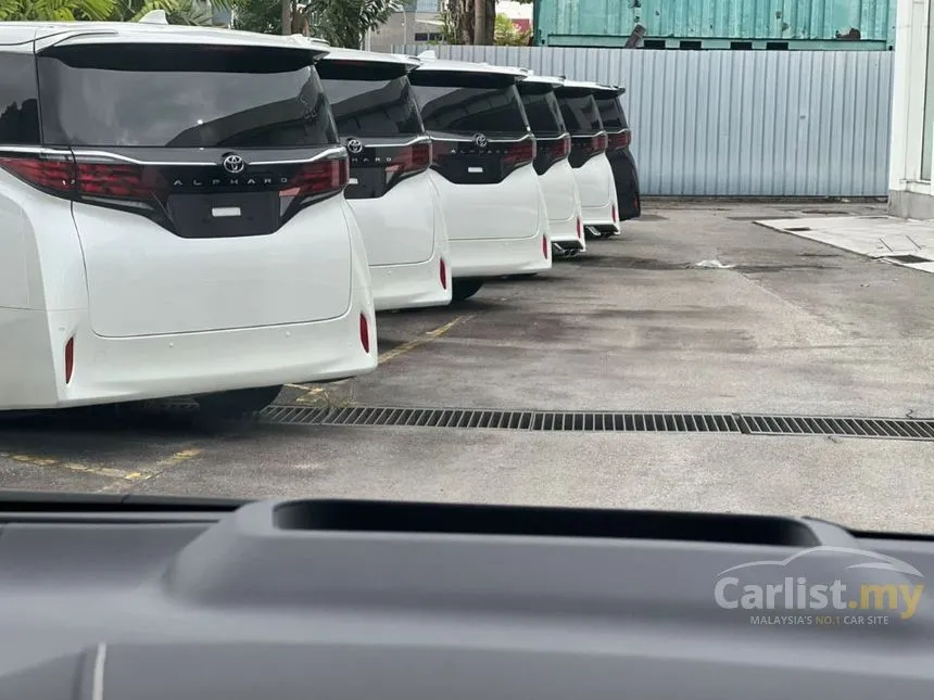 2024 Toyota Alphard Z 7-Seater MPV