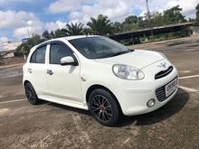 2011 Nissan March 1.2 (ปี 10-16) V Hatchback AT