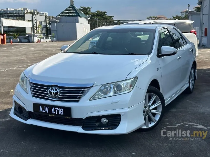 2014 Toyota Camry V Sedan