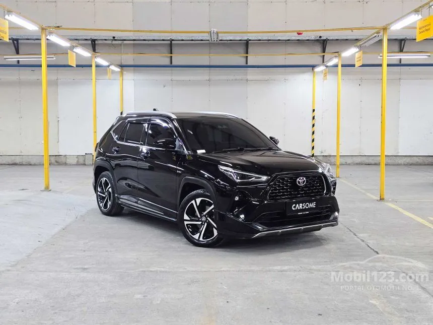 2023 Toyota Yaris Cross S HV with GR Parts Aero Pkg SUV