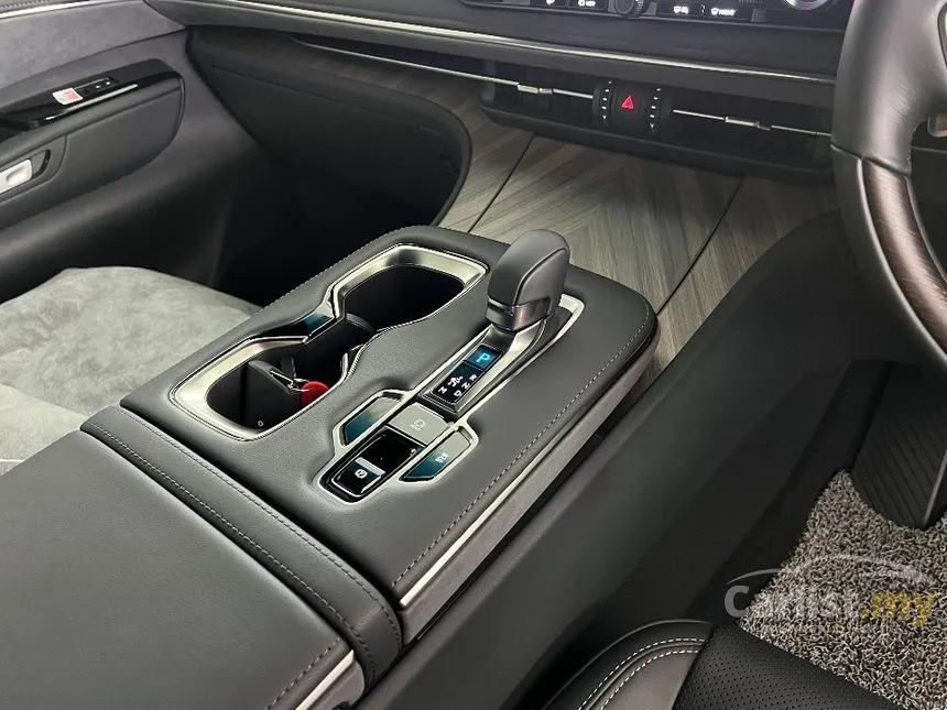 2024 Lexus LM 500h 4 Seater MPV