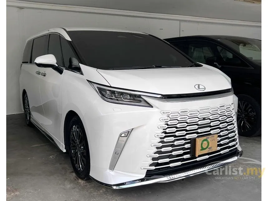 2024 Lexus LM 500h 4 Seater MPV