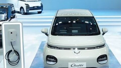 Kata Konsumen: Wuling Cloud EV Nyaman buat Jadi Mobil Listrik Keluarga