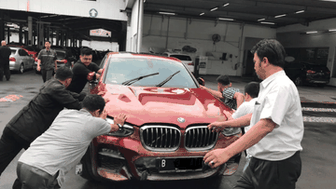 Bengkel BMW Astra Tanggung 25 Persen Biaya Perbaikan Karena Banjir