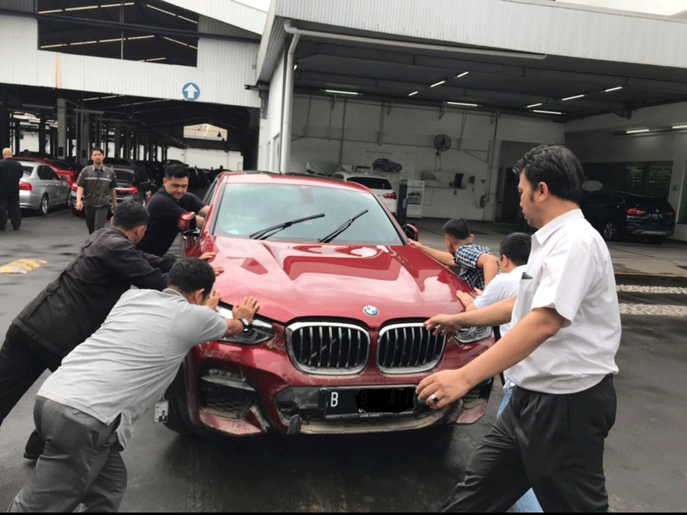 Bengkel BMW Astra Tanggung 25 Persen Biaya Perbaikan Karena Banjir