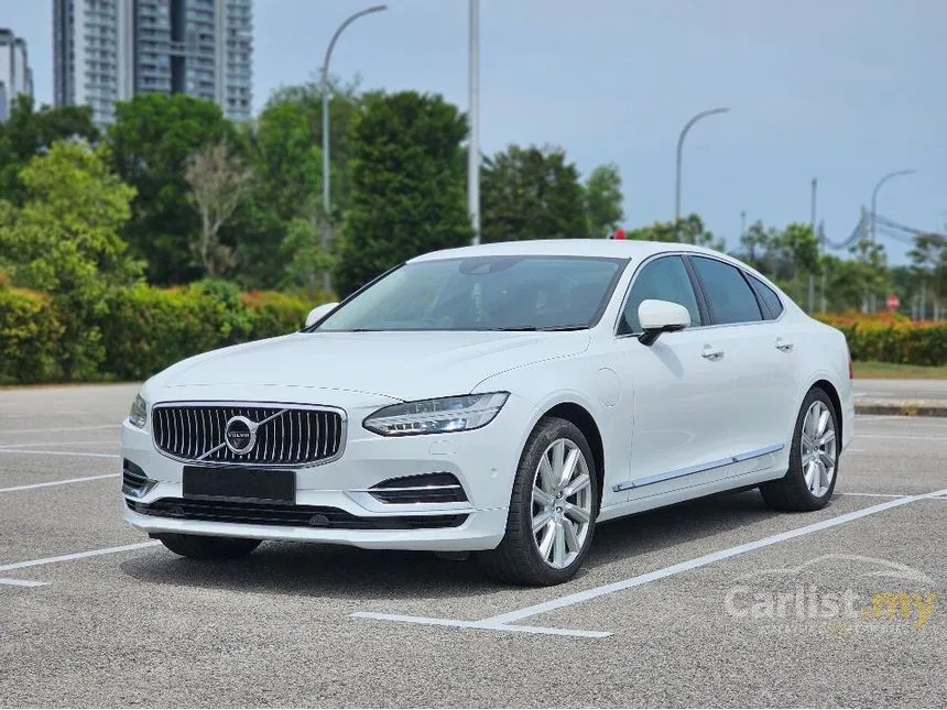 2018 Volvo S90 T8 Inscription Sedan