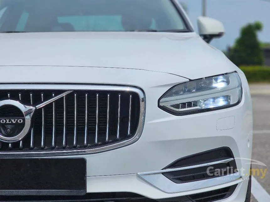 2018 Volvo S90 T8 Inscription Sedan