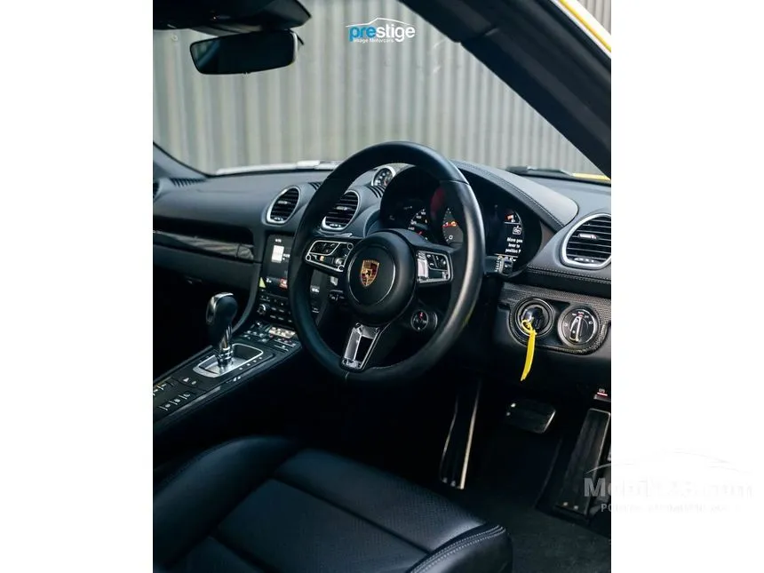 2024 Porsche 718 Cayman S Coupe