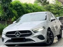 Mercedes-Benz A200 Facelift 1.3 Progressive Line Sedan Full Service C&C Under Warranty Until 2027 OCT