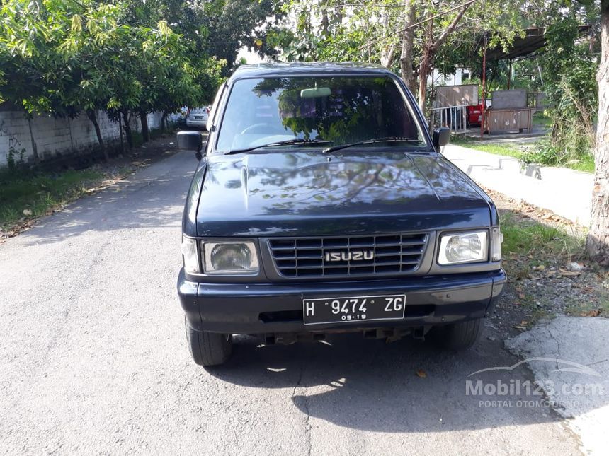 Jual Mobil  Isuzu  Panther  1992 2 3 Manual 2 3 di Jawa  