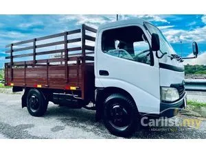 2006 Hino 300 Series 4.0 WU300R Lorry