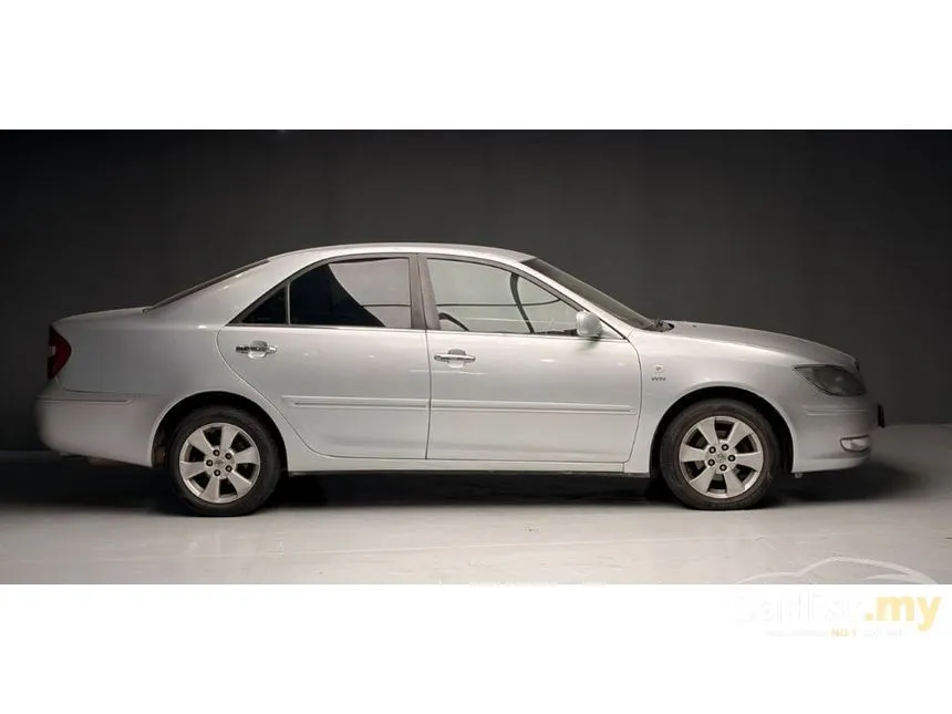 2002 Toyota Camry V Sedan