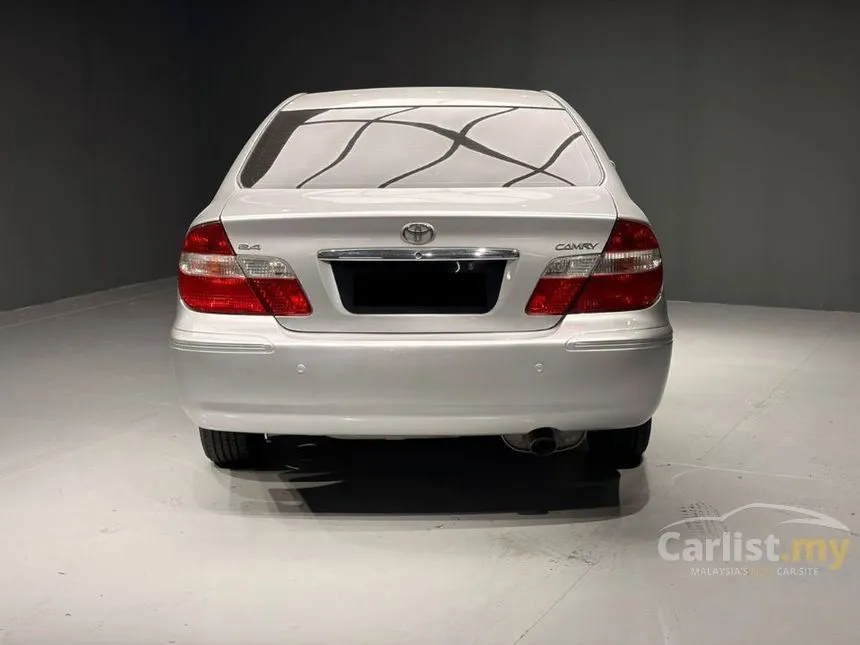 2002 Toyota Camry V Sedan