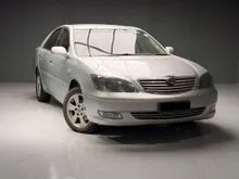 2002 Toyota Camry 2.4 V Sedan