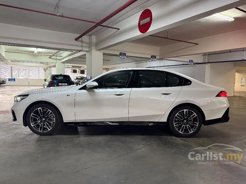 2025 BMW 520i M Sport Sedan