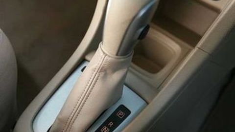 Suzuki Jelaskan Fungsi dari Shift Lock