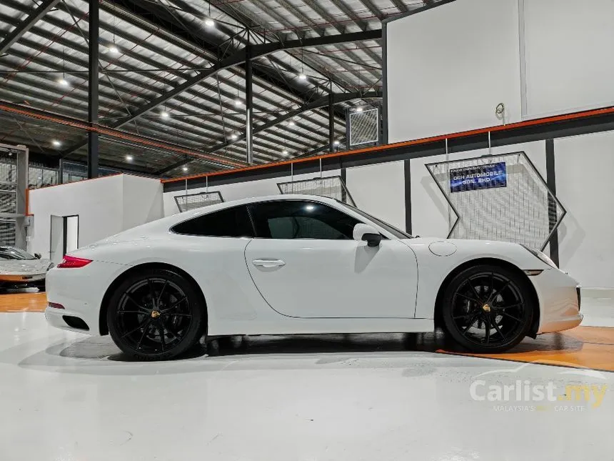 2018 Porsche 911 Carrera Coupe