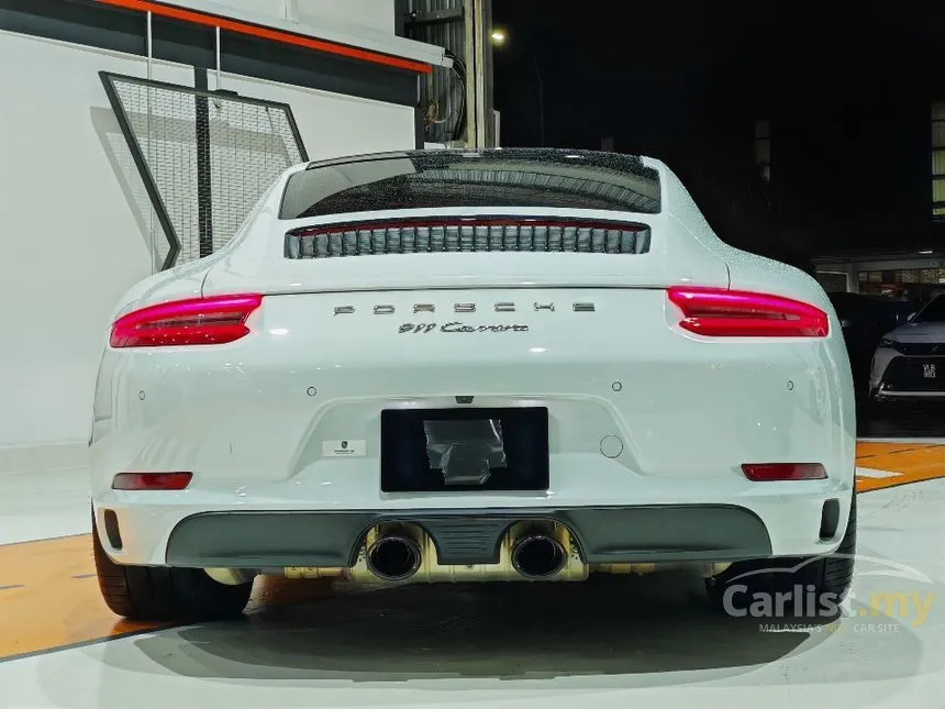 2018 Porsche 911 Carrera Coupe